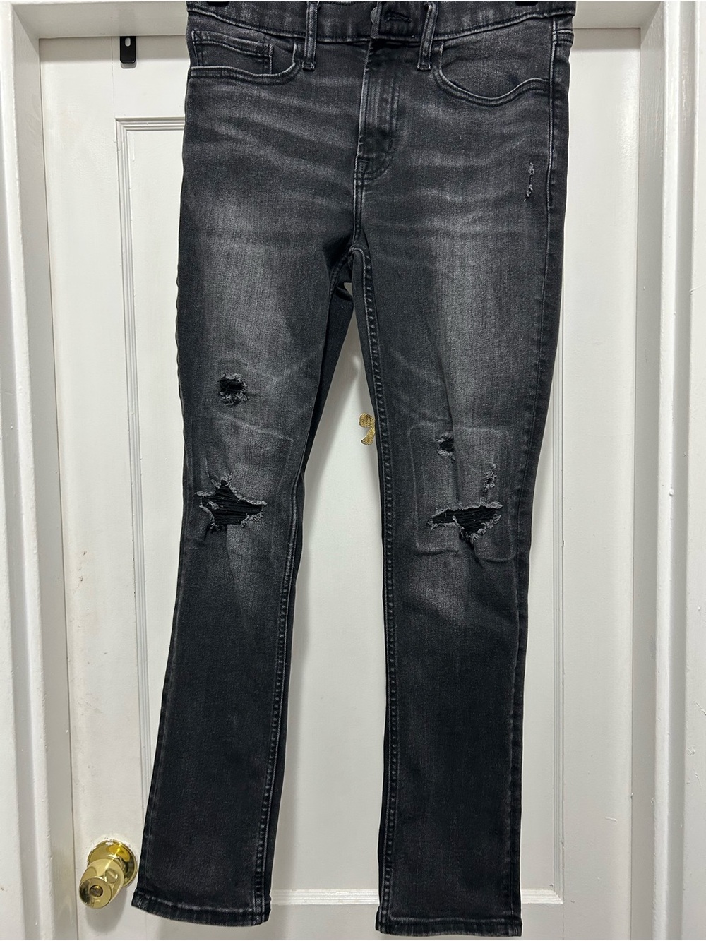 Old Navy Charcoal Distressed Skinny Jeans 32\32